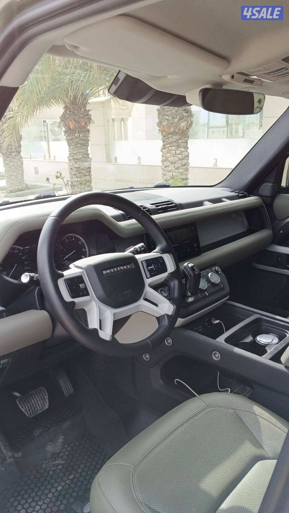 للبيع لاند روفر ديفندر 6 سلندر4