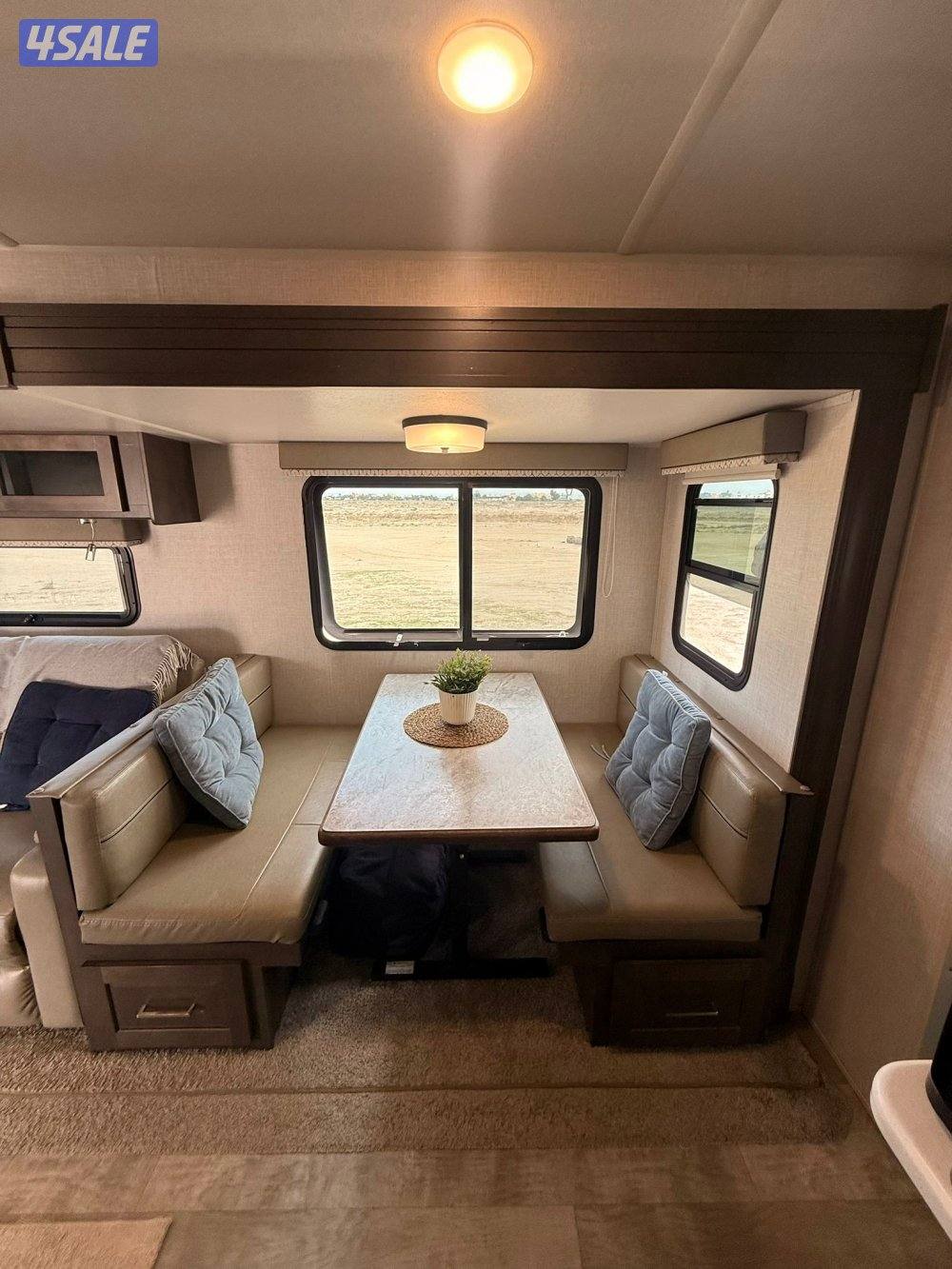 كرفان امريكي فلاق ستف ٣٠ قدم موديل ٢٠٢٠ بحالك المصنع و منفوض بالكامل11