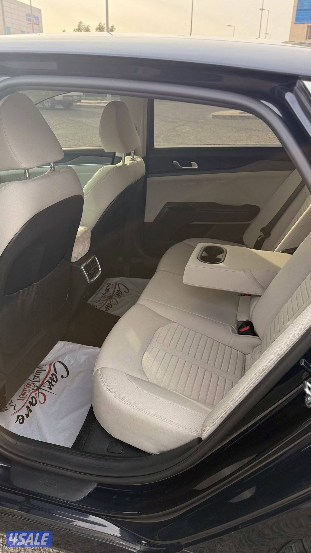 للبيع كيا k5 صبغ الوكالة3