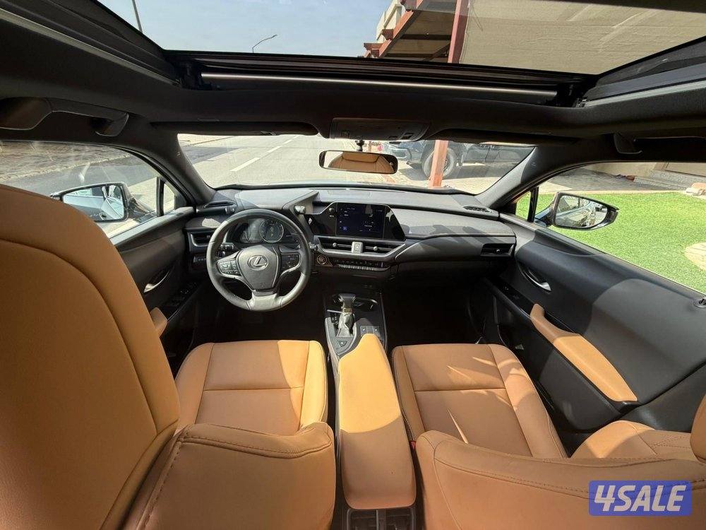 لكزس UX200 - موديل 2023 - وارد الساير5