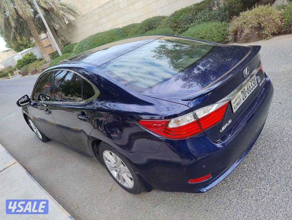 Lexus ES250 نظافة ما تتعوض7