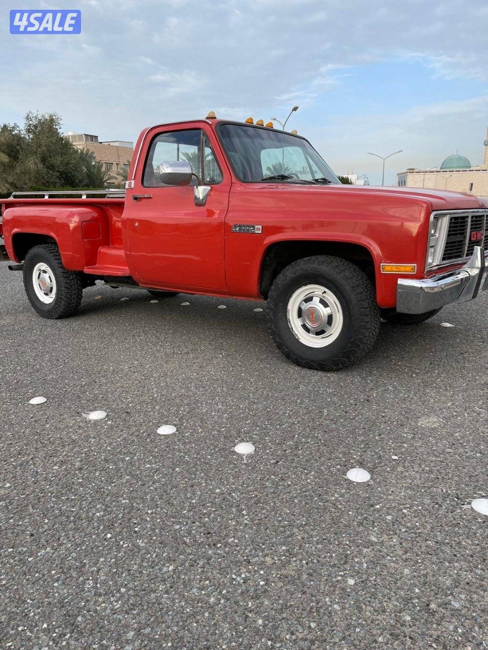 للبيع وانيت جمس موديل 1983 مكينه 454 قير عادي مجدد بالكامل0