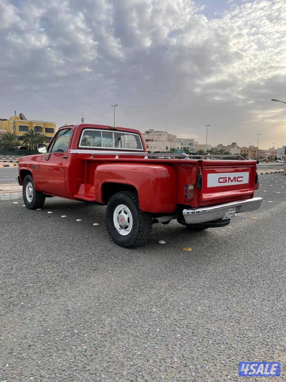 للبيع وانيت جمس موديل 1983 مكينه 454 قير عادي مجدد بالكامل1