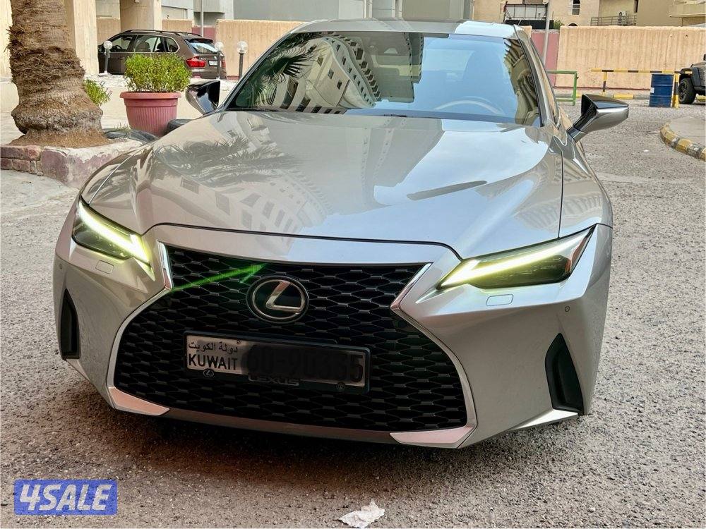 2022 ليكزس IS300 F sport اعلي فئه  سيرفيس وكاله تحت الضمان0