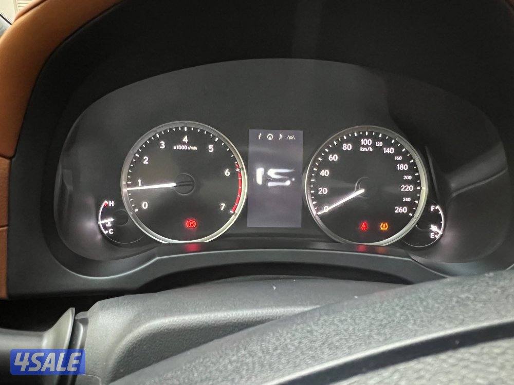 2022 ليكزس IS300 F sport اعلي فئه  سيرفيس وكاله تحت الضمان10