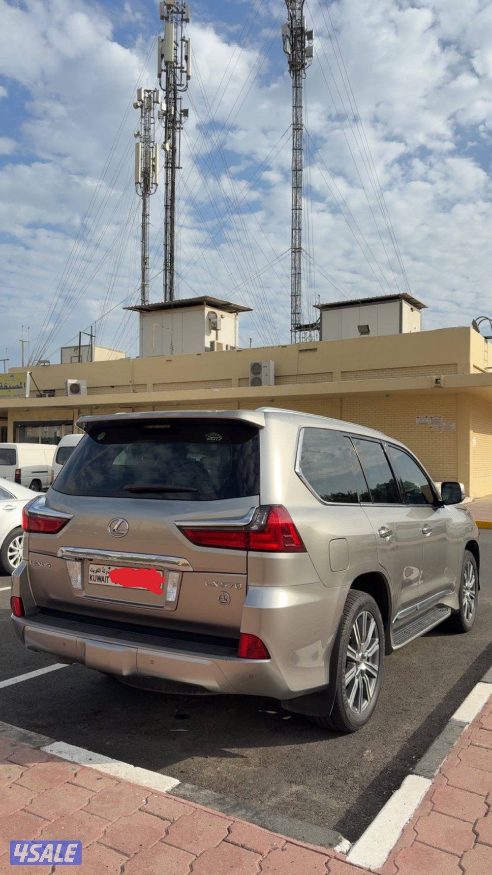 للبيع جيب لكزس2