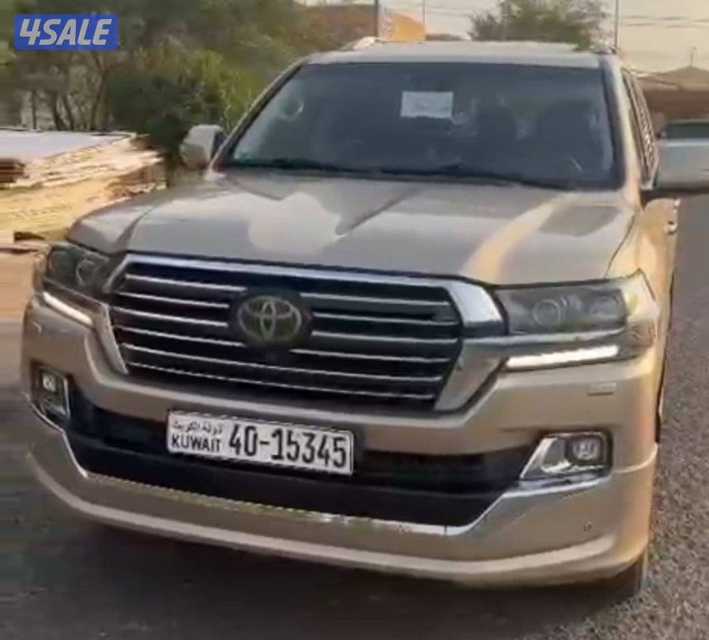 لاند كروز VX.R V8 ٢٠١٦ الساير عداد ١٩٧ ألف شرط الفحص صبغ وكاله كامل0