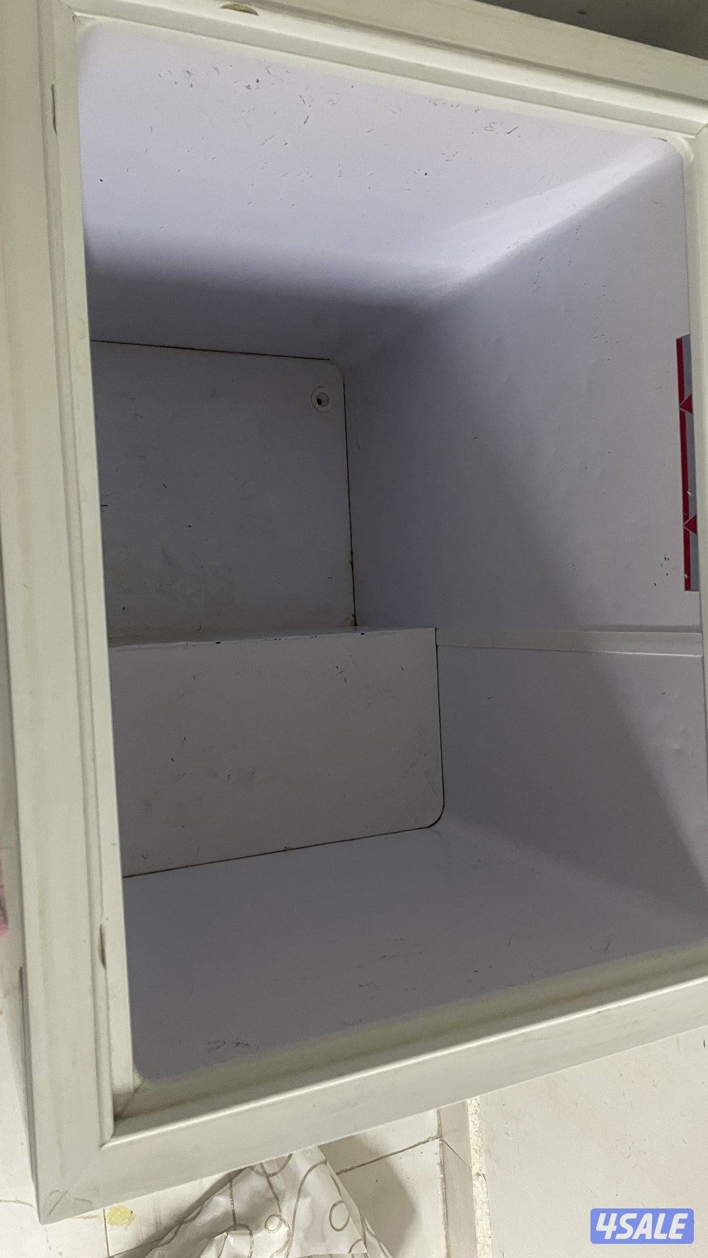 ثلاجه رفوف 7 درجات وفليزر wansa0