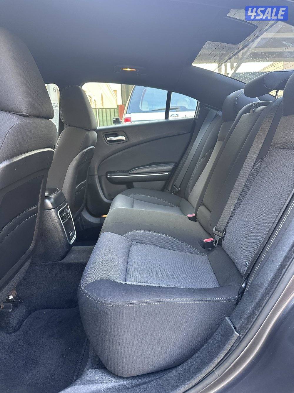 للبيع دوج تشارجر المالك الثاني صبغ وكاله4