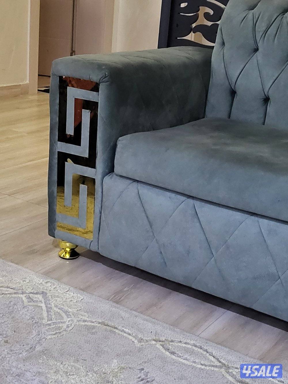 للبيع قنفات  مستعمل ٢م وطول ٤ونص تقريبا0