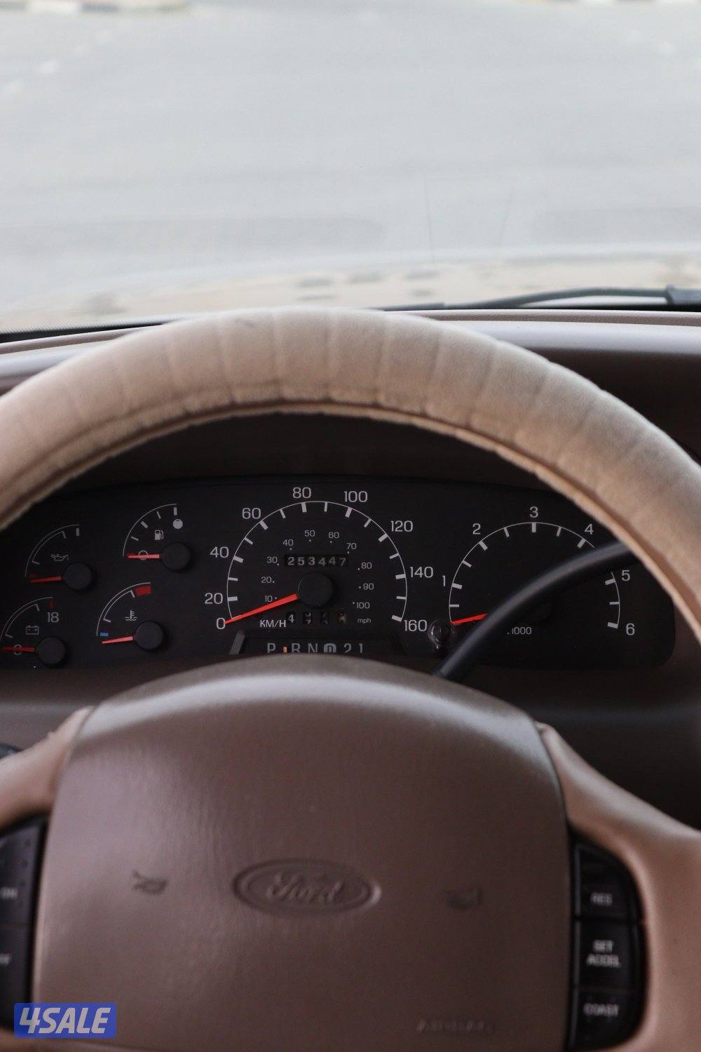 البيع وليس للبدل فورد أكسكيرجين موديل 20005