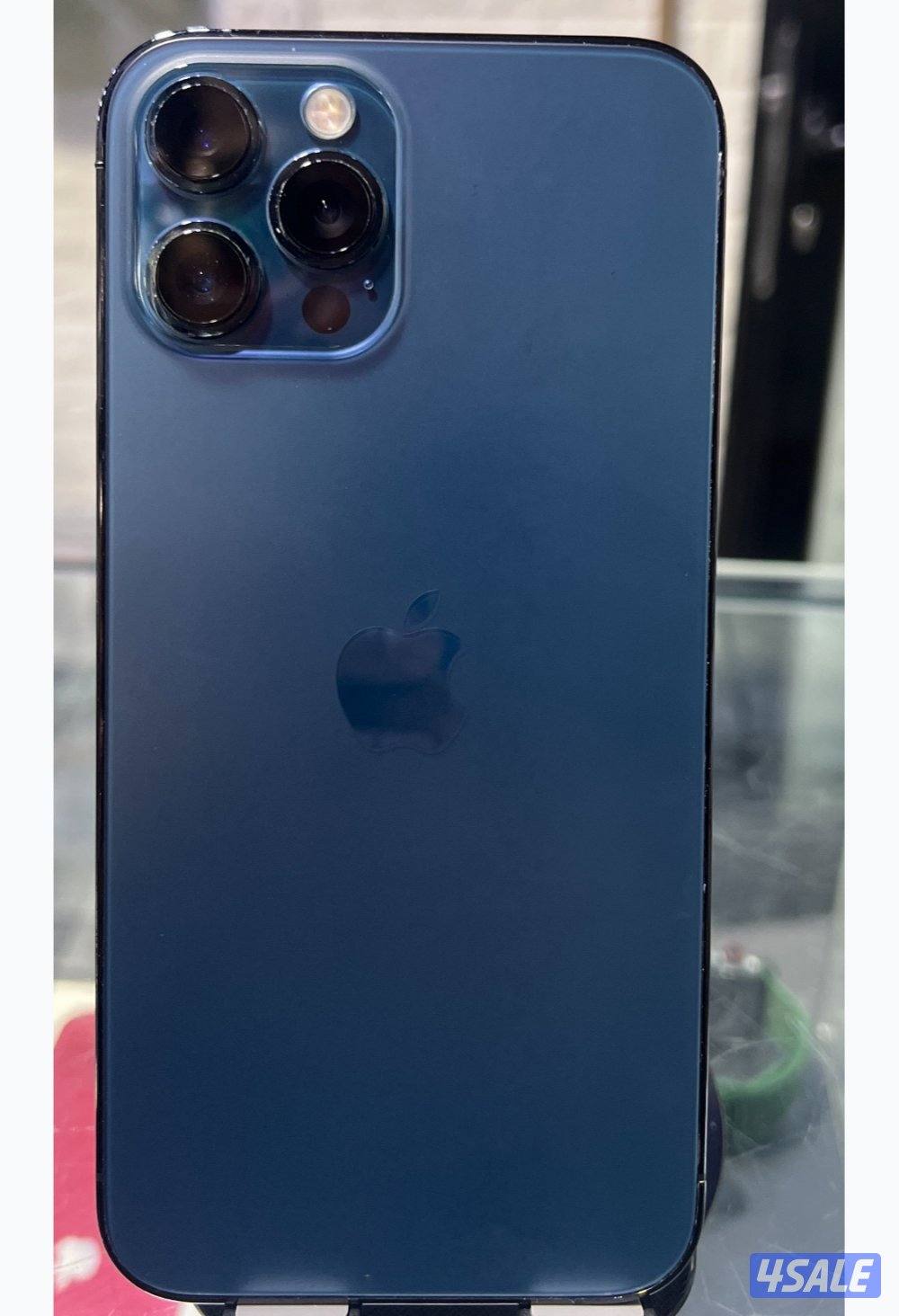 ايفون 12 برو ماكس 128 جيجا بالكرتون1