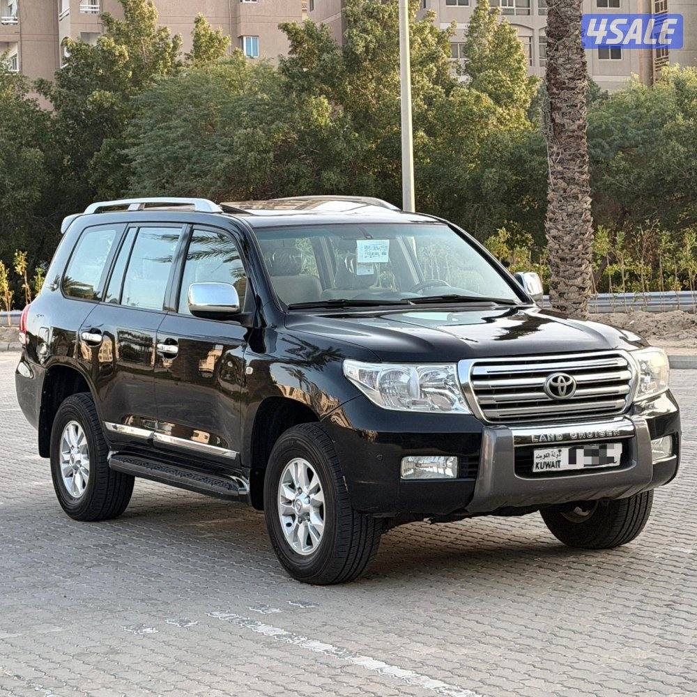 لانـدكــروزر 2011 الـسـايـر0