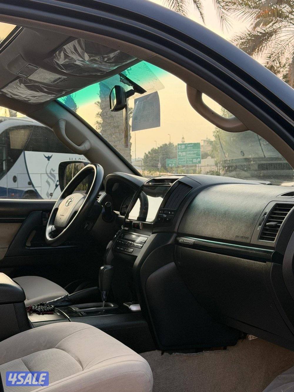 لانـدكــروزر 2011 الـسـايـر6