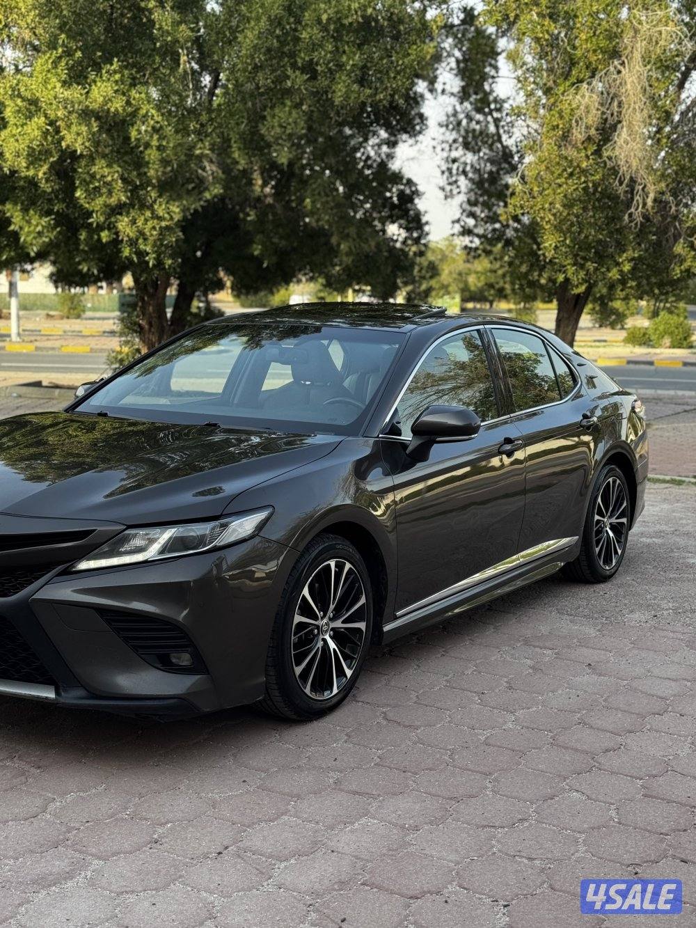 كامري 2020 SE صبغ الوكاله ماشي 91 الف سبورت قير F1 فتحه كامل الموصفات1