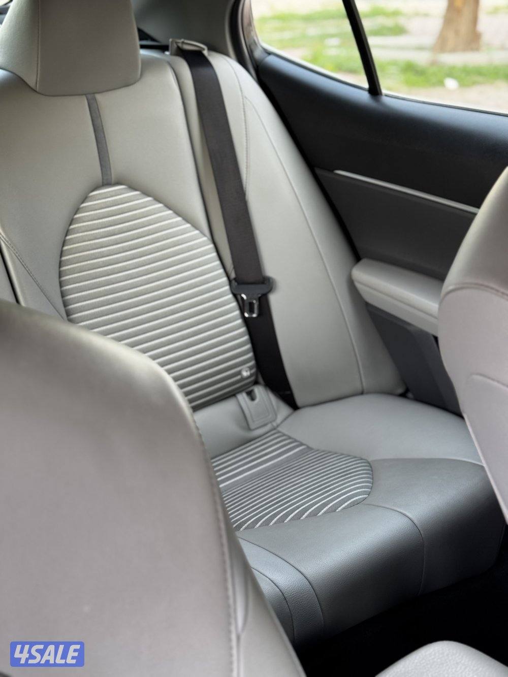 كامري 2020 SE صبغ الوكاله ماشي 91 الف سبورت قير F1 فتحه كامل الموصفات6