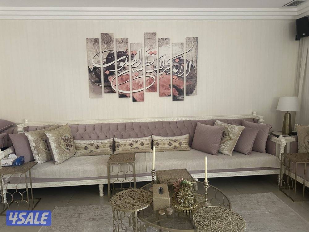 للبيع ٣ قطع كنب2