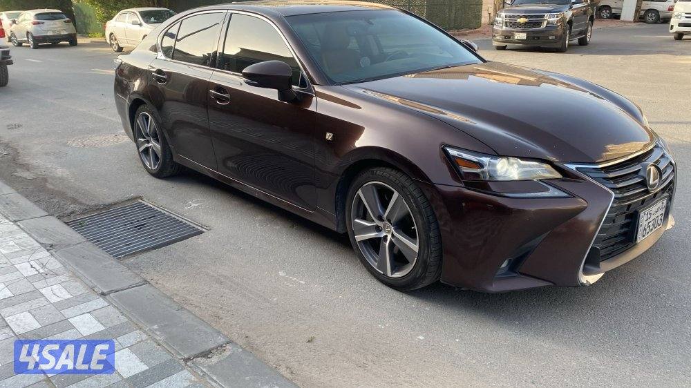 للبيع فقط لكزس GS200T2