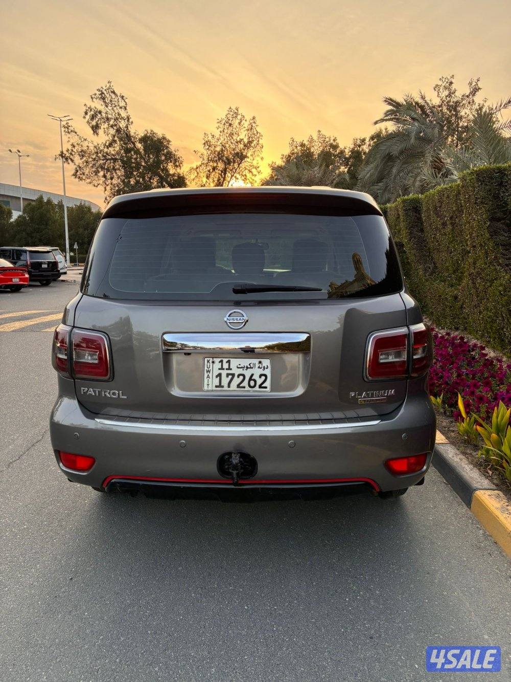 بلاتينيوم موديل 2014 ماشي 199 الف وارد البابطين سرفيس البابطين6