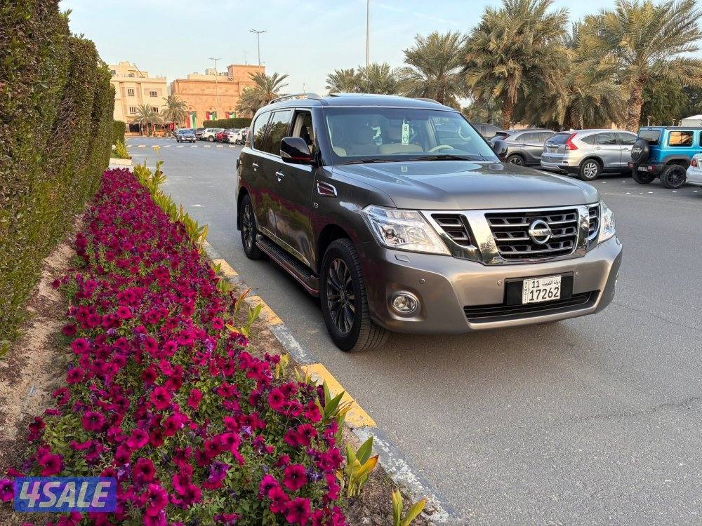 بلاتينيوم موديل 2014 ماشي 199 الف وارد البابطين سرفيس البابطين8