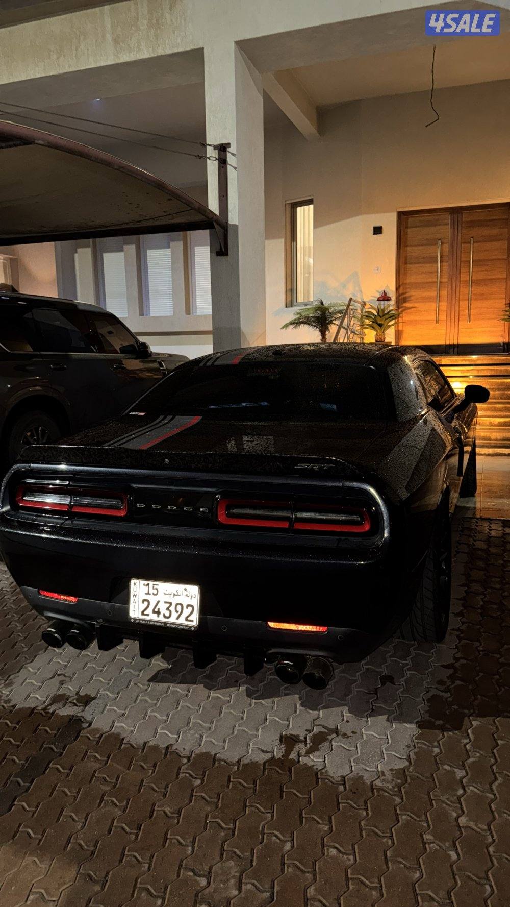 Dodge challenger srt8 20161