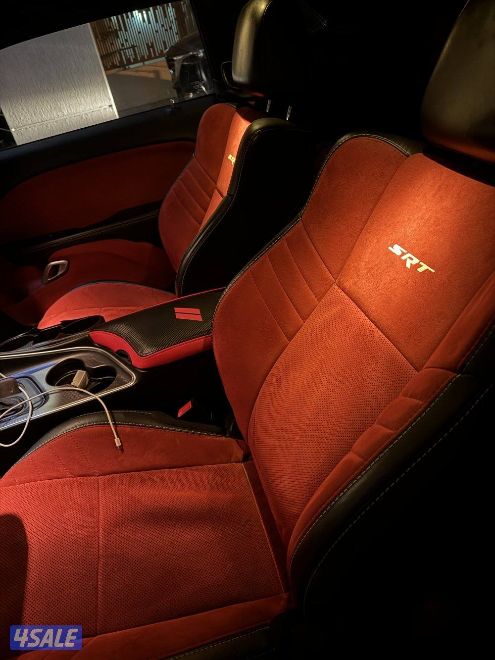 Dodge challenger srt8 20162