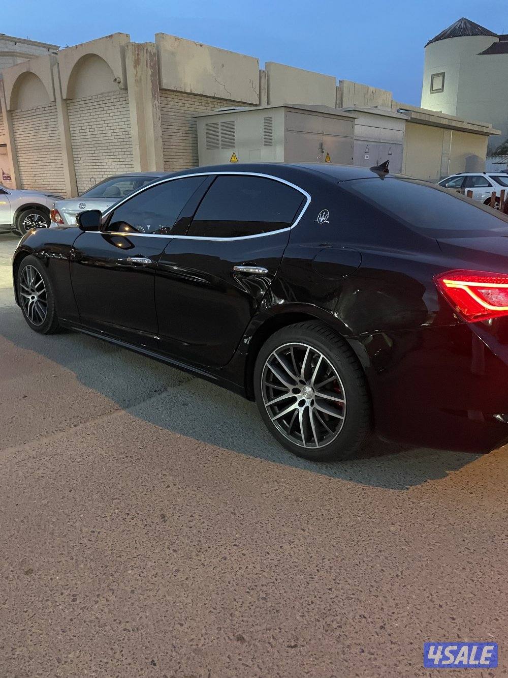 للبيع ميزراتي جيبليS موديل2020 بحاله ممتازه شرط الفحص يوجد خفس خلفي3