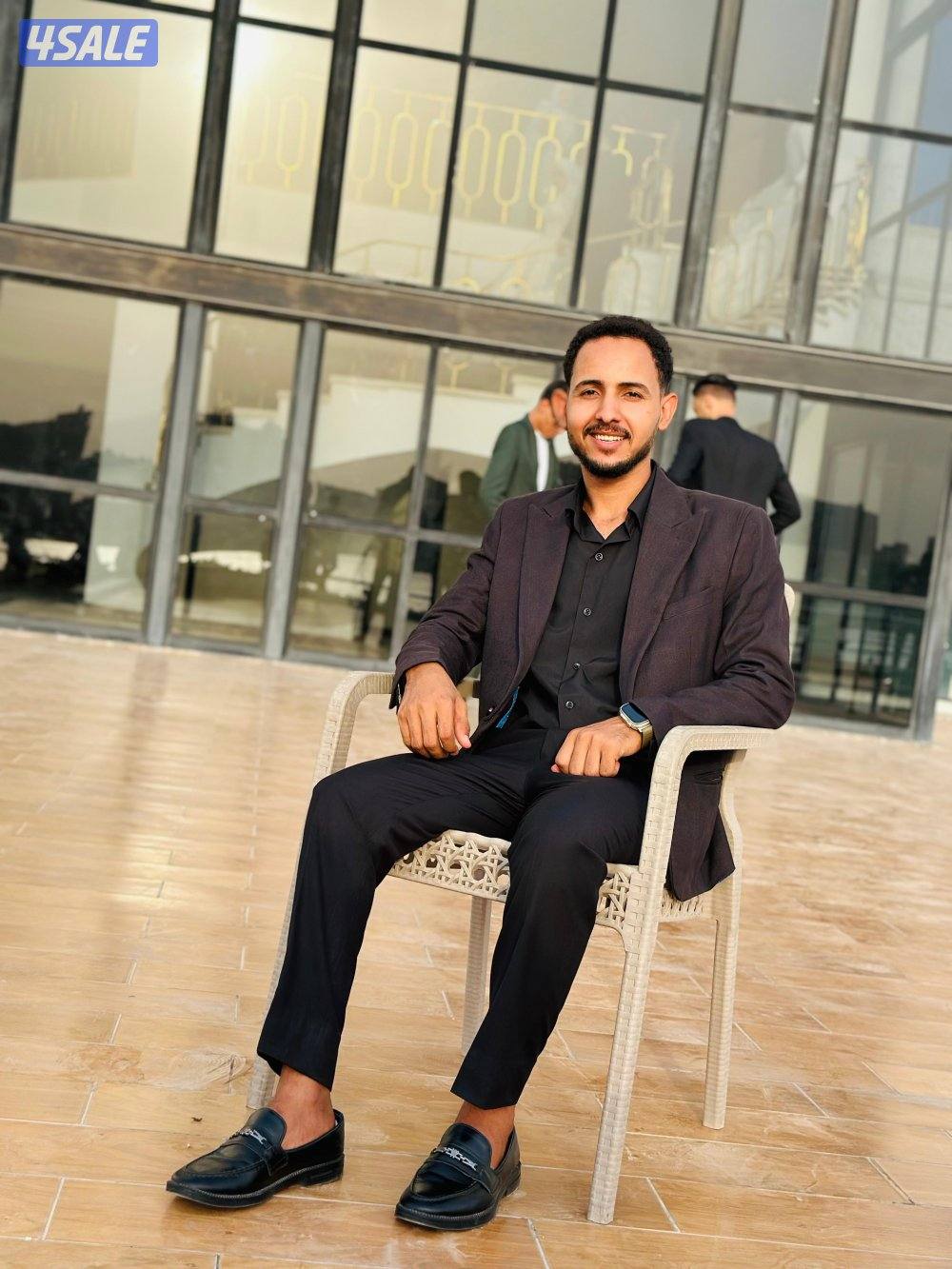 حاصل علي بكالوريوس اداره اعمال ابحث عن عمل0