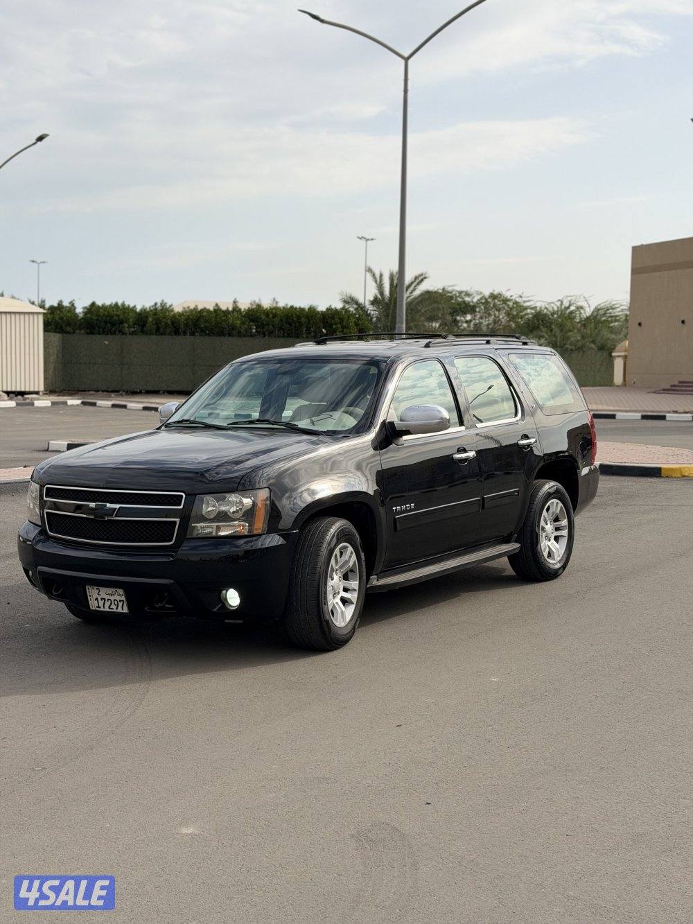 للبيع تاهو مديل 2011 صبغ الوكاله السياره قمه بالنظافه1