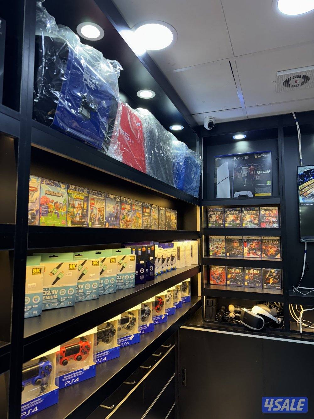 متوفر لدينا جميع انواع الالعاب والبلايستيشن2