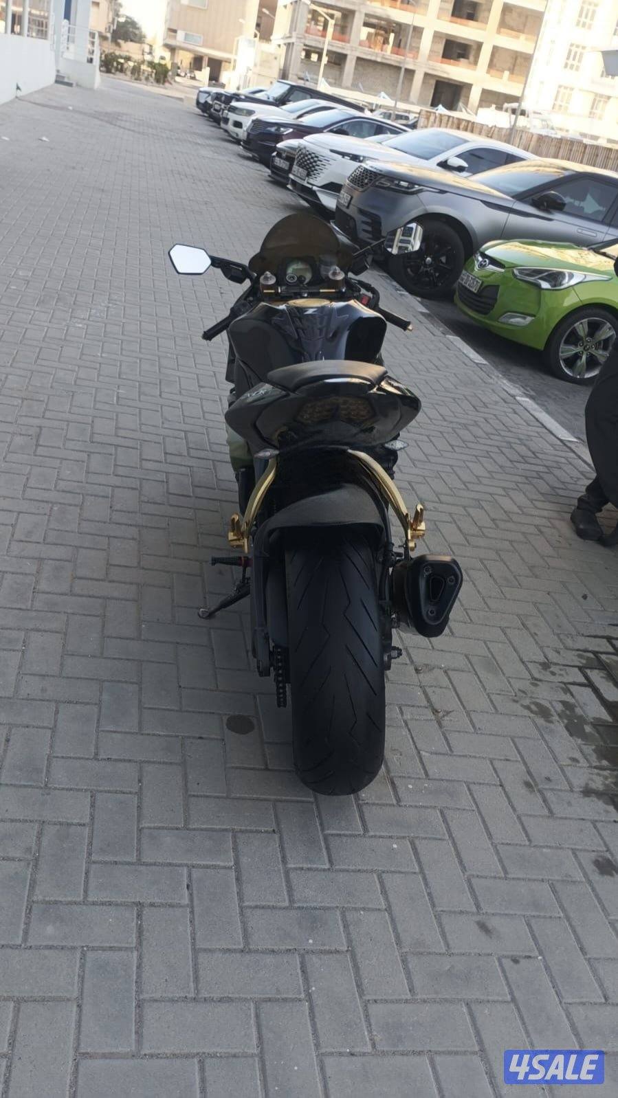كواساكي نينجاZX10R 20101