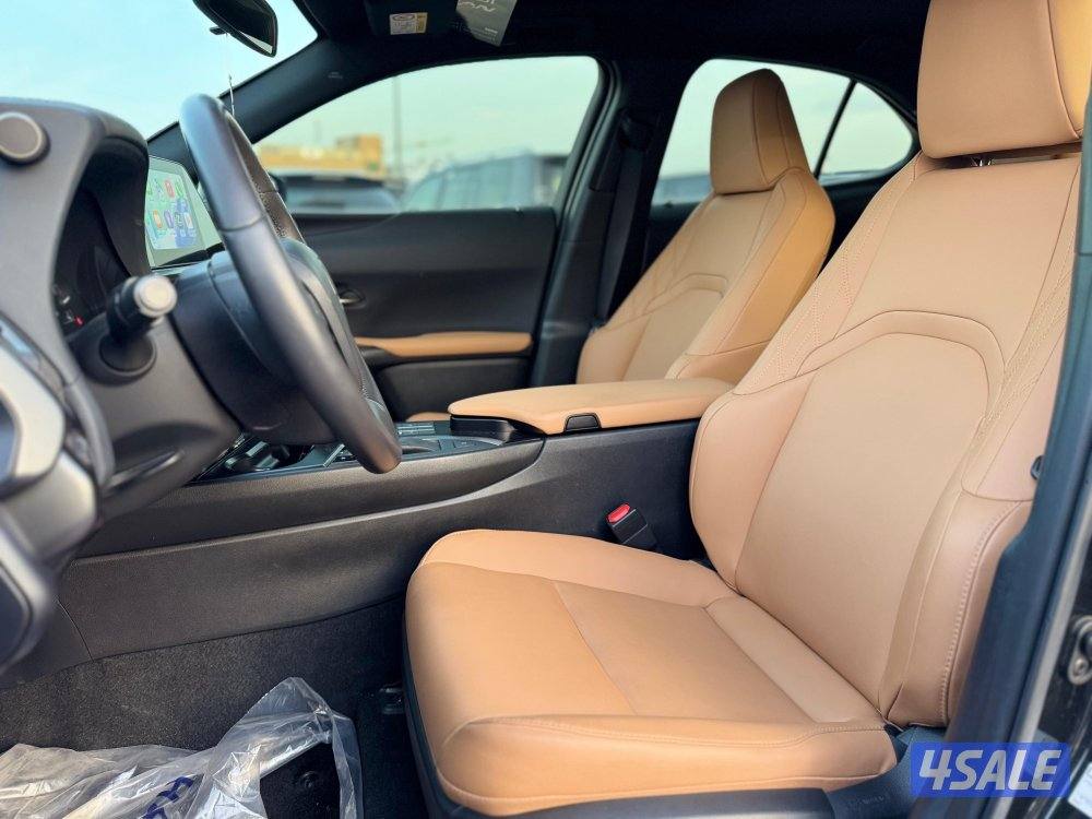 لكزس UX200 بحالة الوكاله 20234