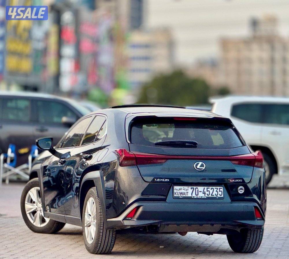 لكزس UX200 بحالة الوكاله 20236