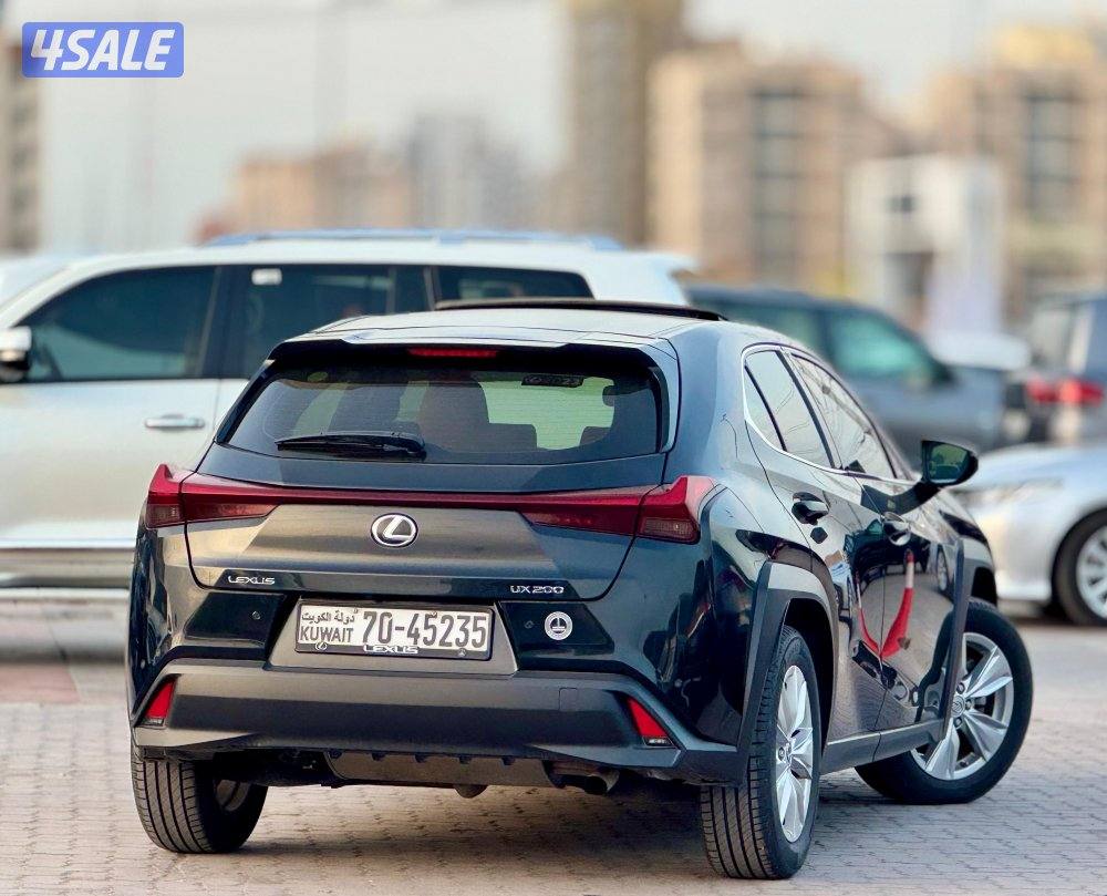 لكزس UX200 بحالة الوكاله 20238