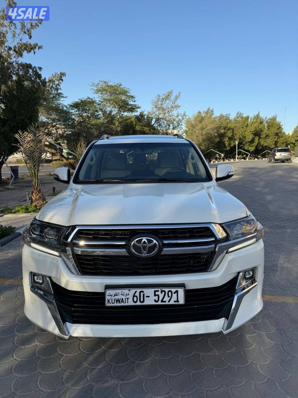 للبيع لاند كروز موديل 2021 عداد 129 الف7