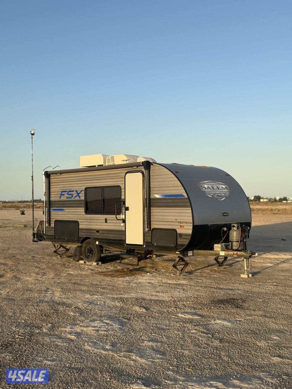 للبيع كرفان SALEM FSX بدون توسعه0