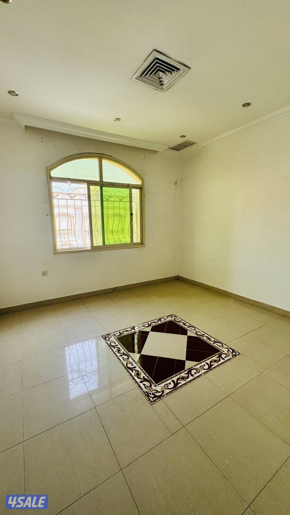 للإيجار شقة في سعد العبدالله4