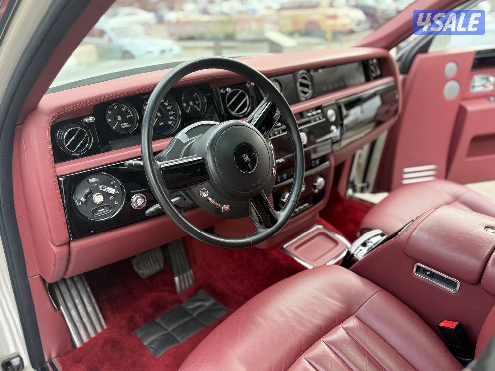 رولزرويس…فانتوم…موديل 2010 (قطع العداد 21 الف كم)14