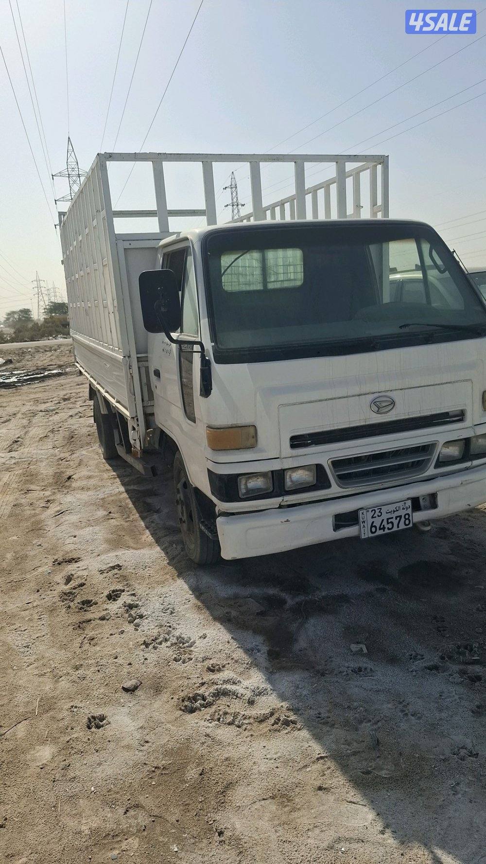 للبيع هاف لوري بانزين موديل ٢٠٠٠ دايهاتسو تحويل تأمين  جديد على حالته1