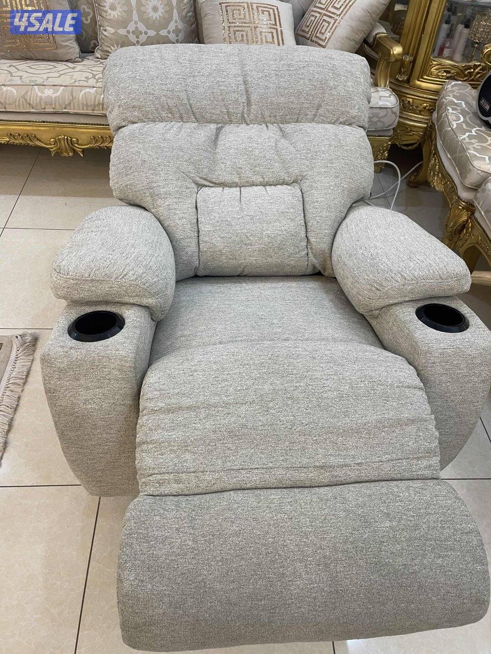 ليزي بوي الاصلي هزاز ويفرد استرخاء كهربائي بحاله جدا ممتازه الأصلي1