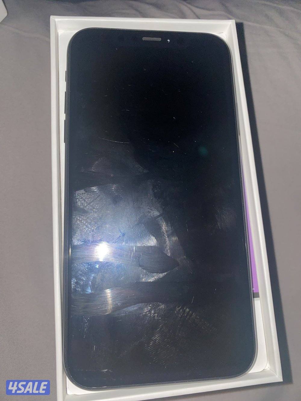 للبيع ايفون الوصف تحت3