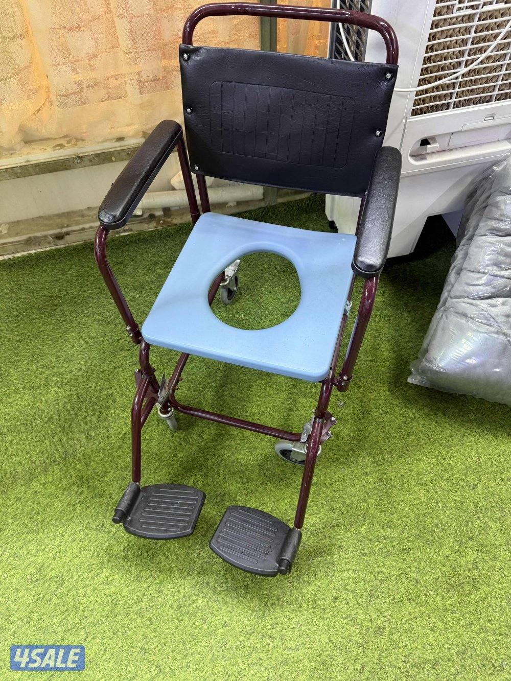 للبيع كرسي حمام0