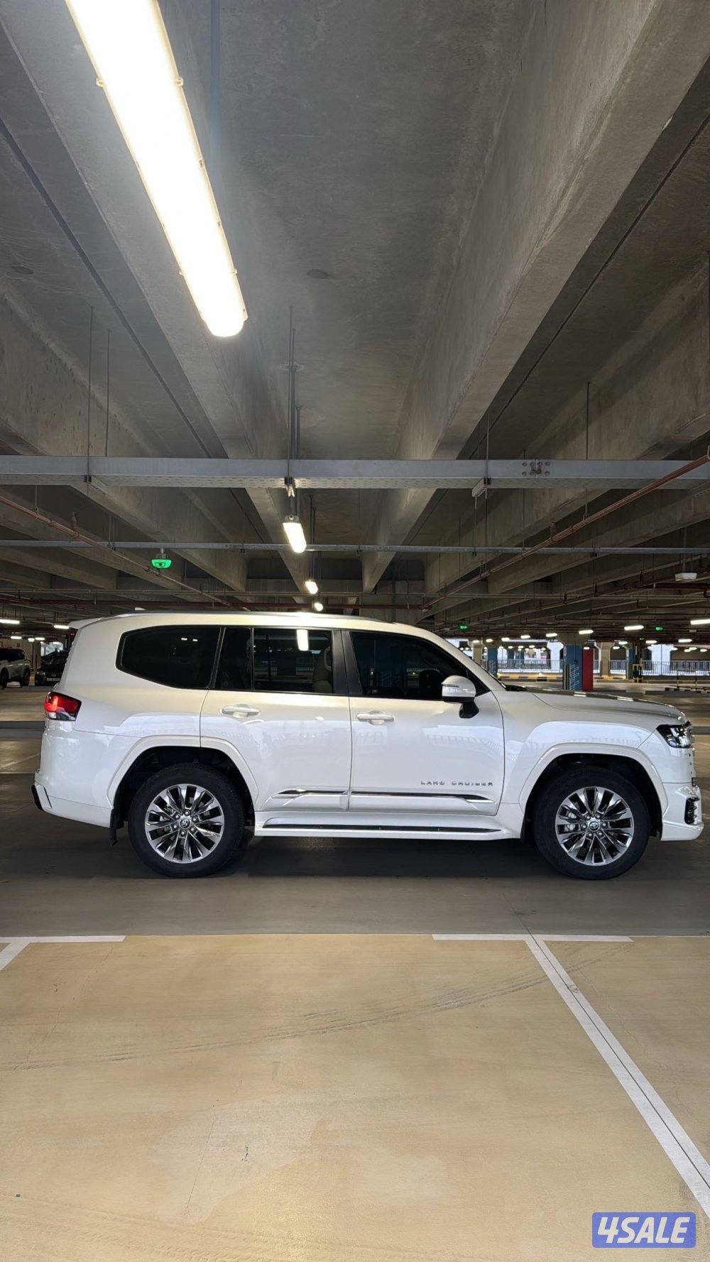 لاندكروزر 20243