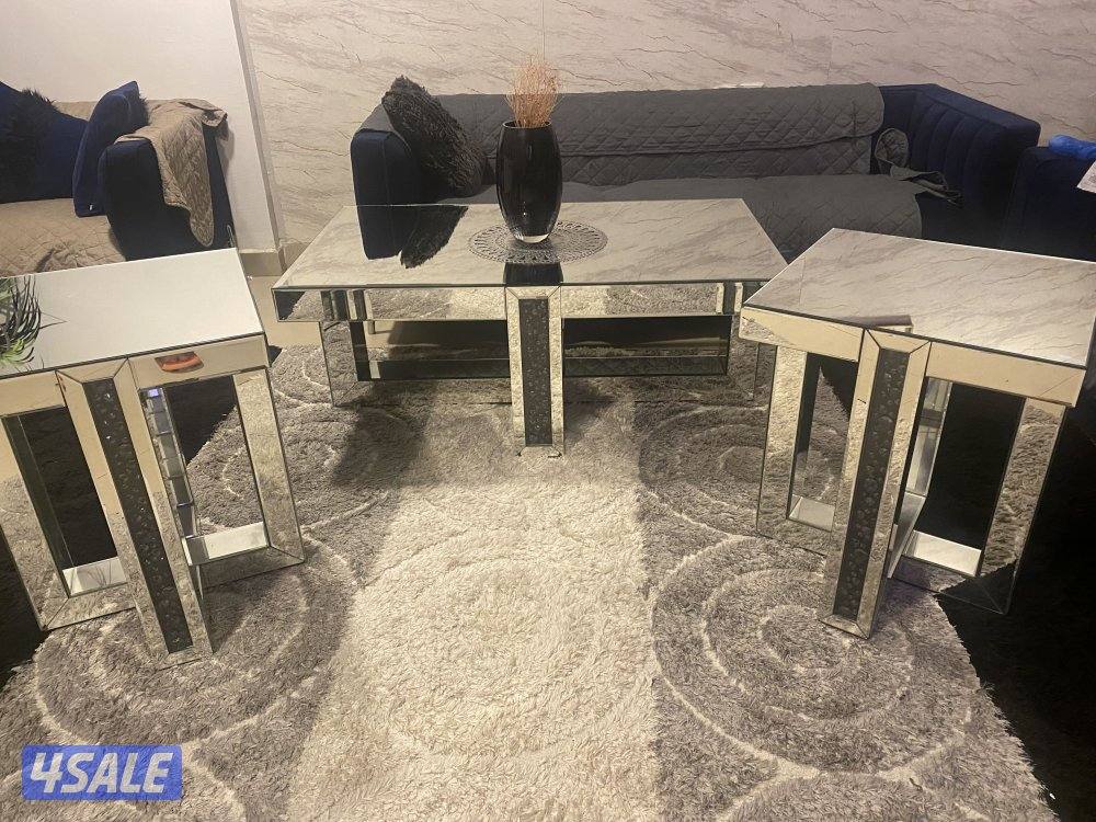 طقم صوفا وثلاث طاولات وسجادتين12