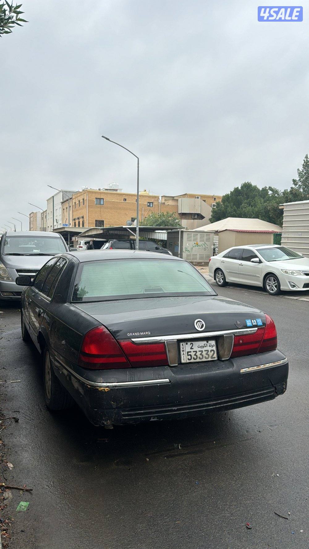 للبيع فورد ماركيز 2004 ماشي 495 الف2