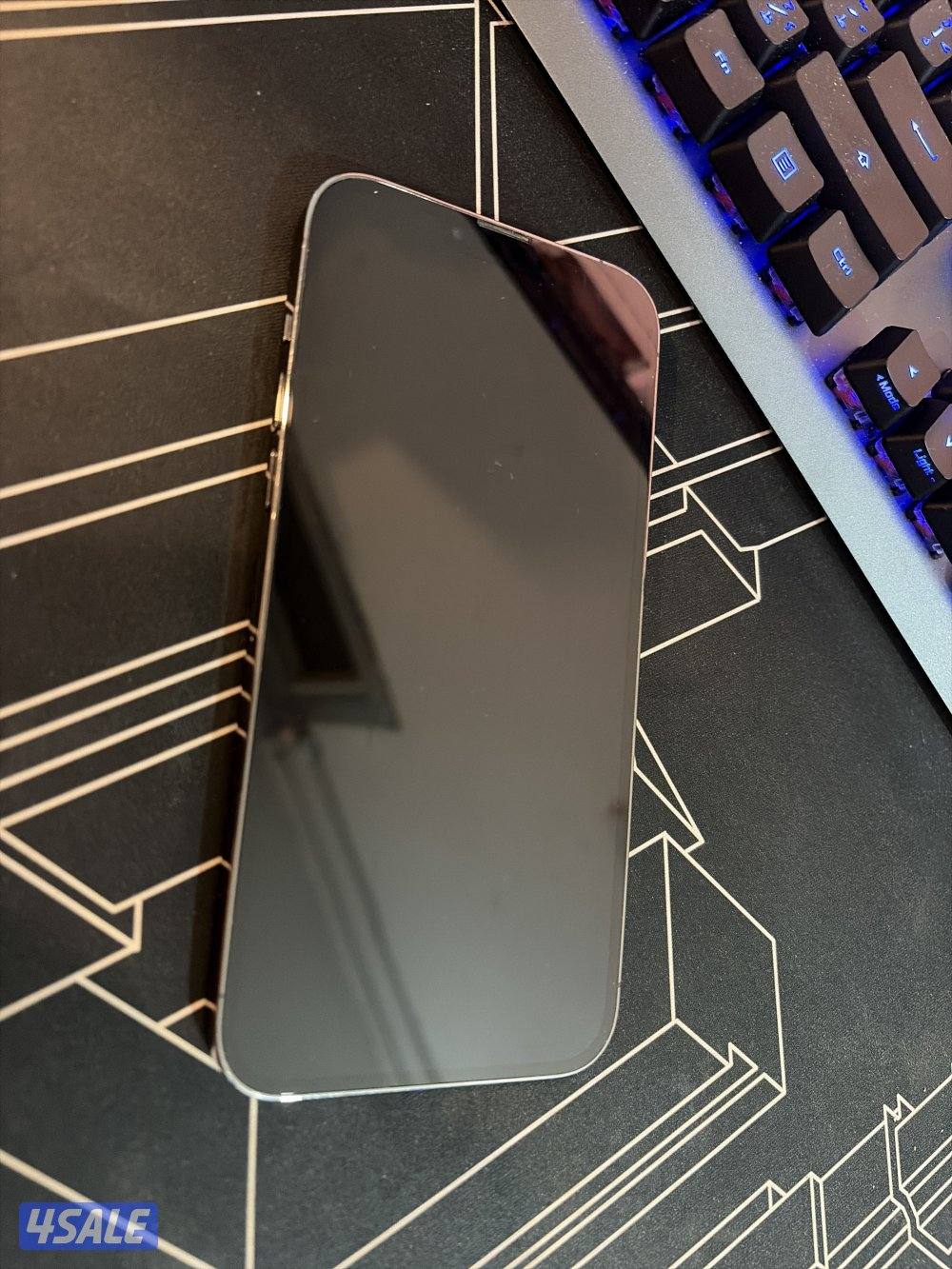 iPhone 13 Pro Max - 84% battery - 256 GB1