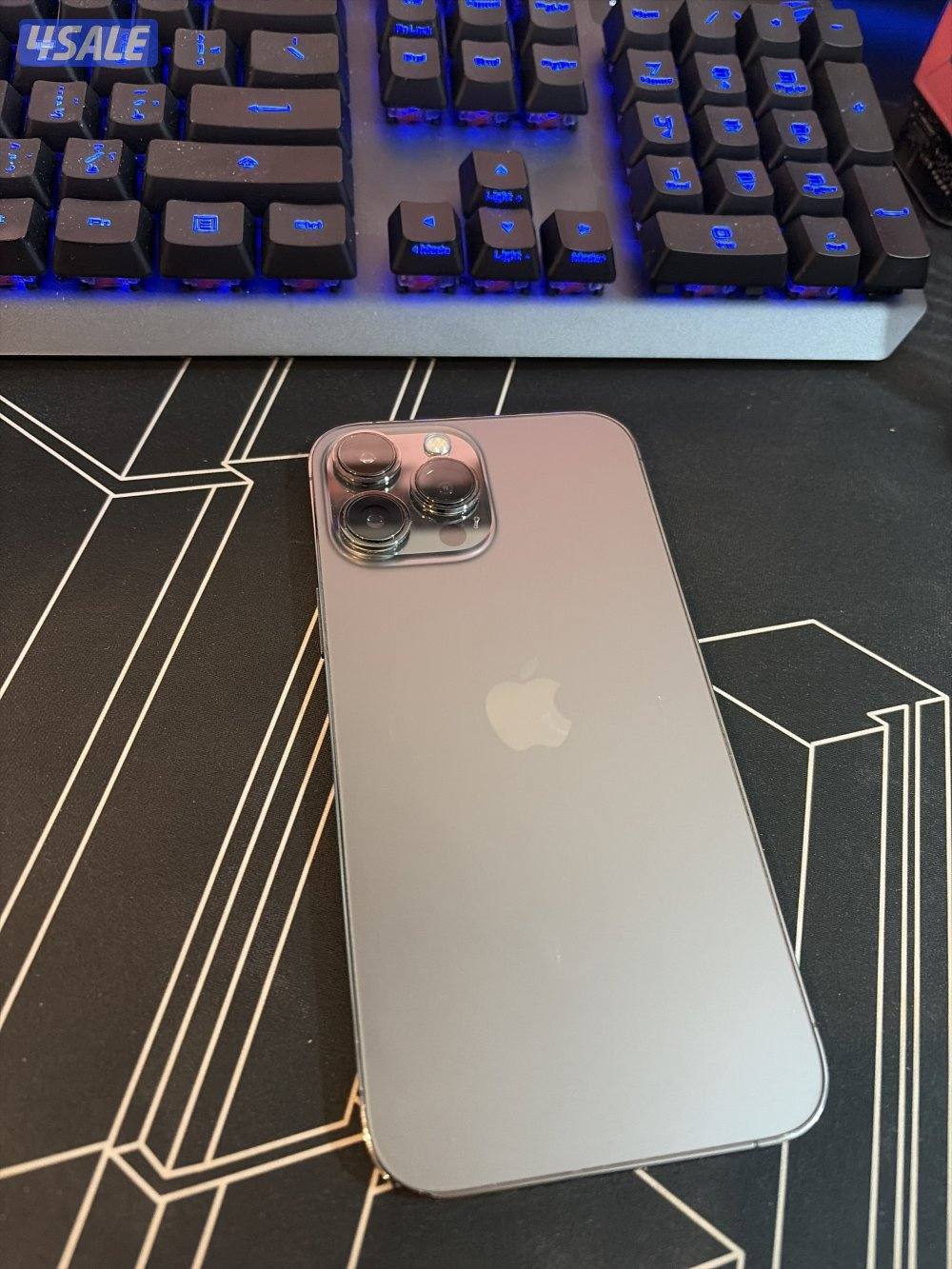 iPhone 13 Pro Max - 84% battery - 256 GB2