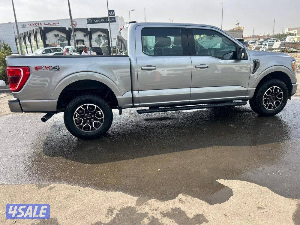 فورد XLT. F150 موديل 2023 ماشى 100.000 k.m  وارد الغانم .صبغ وكالة3