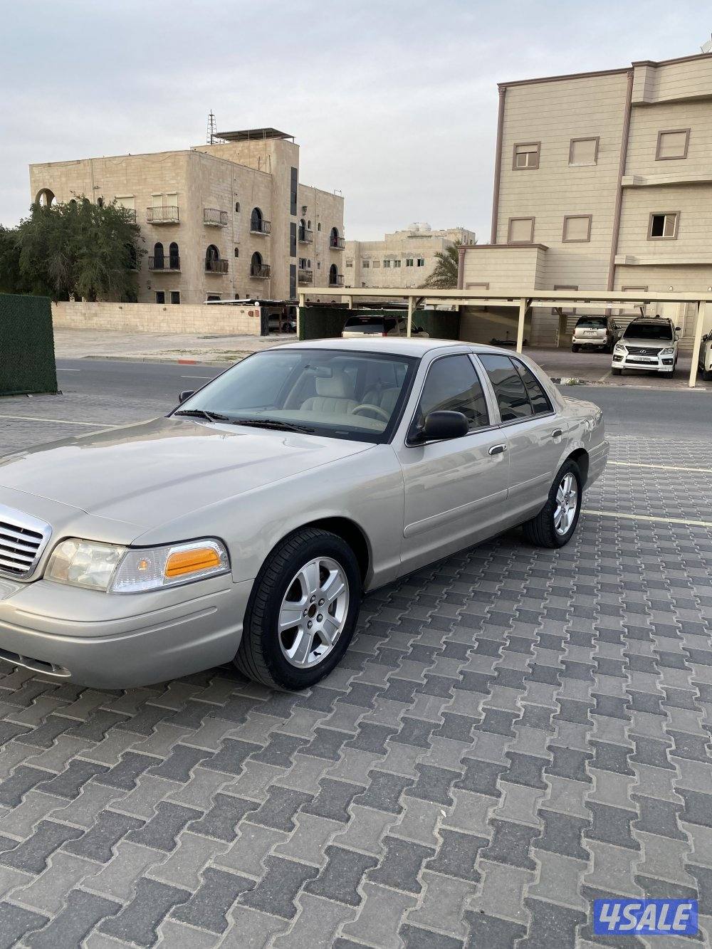 البيع فورد فكتوريا1