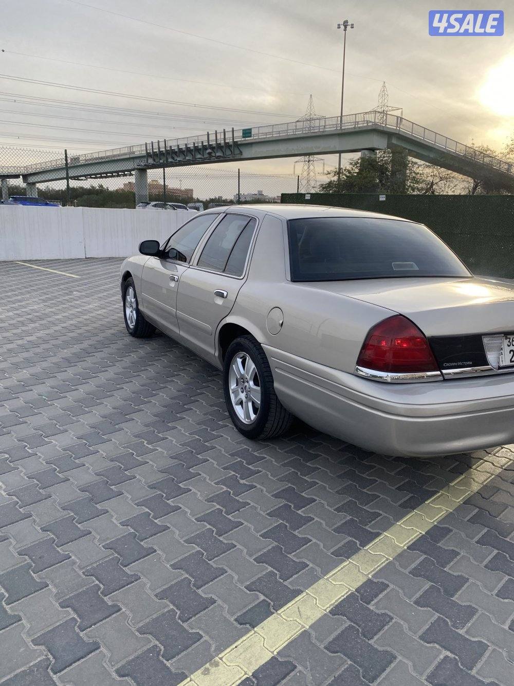 البيع فورد فكتوريا3